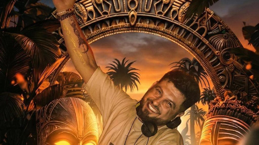 Alex Modoi @ Temple Club